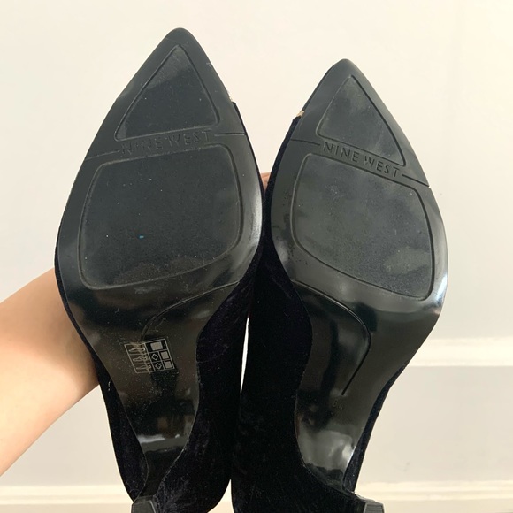 Nine West velvet pumps - Picture 5 of 7